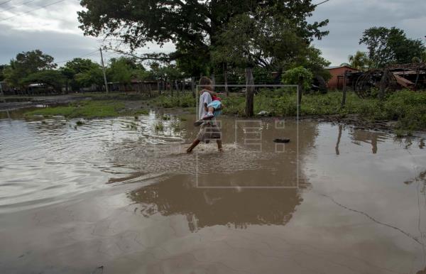 Lluvias causan inundaciones y hacen colapsar viviendas en Nicaragua