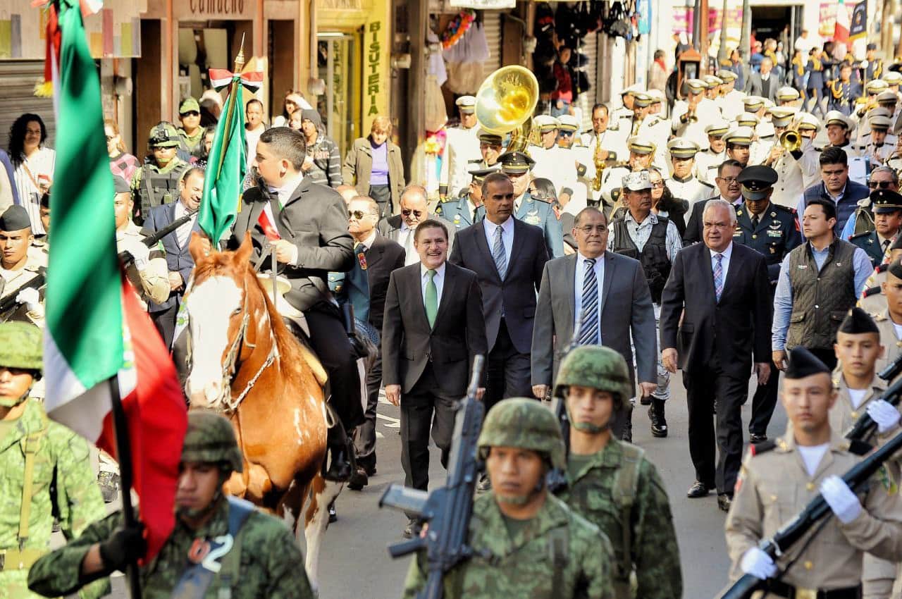 Encabeza Gobernador Marcha de la Lealtad