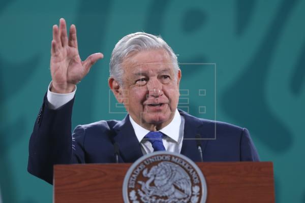 López Obrador promete doblar para 2024 las pensiones de ...