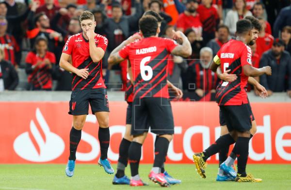 El Paranaense visitará al América sin su portero Santos ...