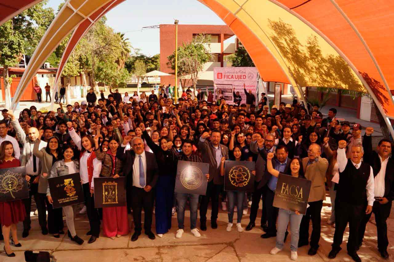 Rector de la UJED da la bienvenida a nuevos alumnos en la Laguna ...