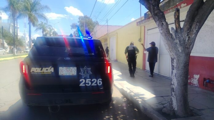 Policía