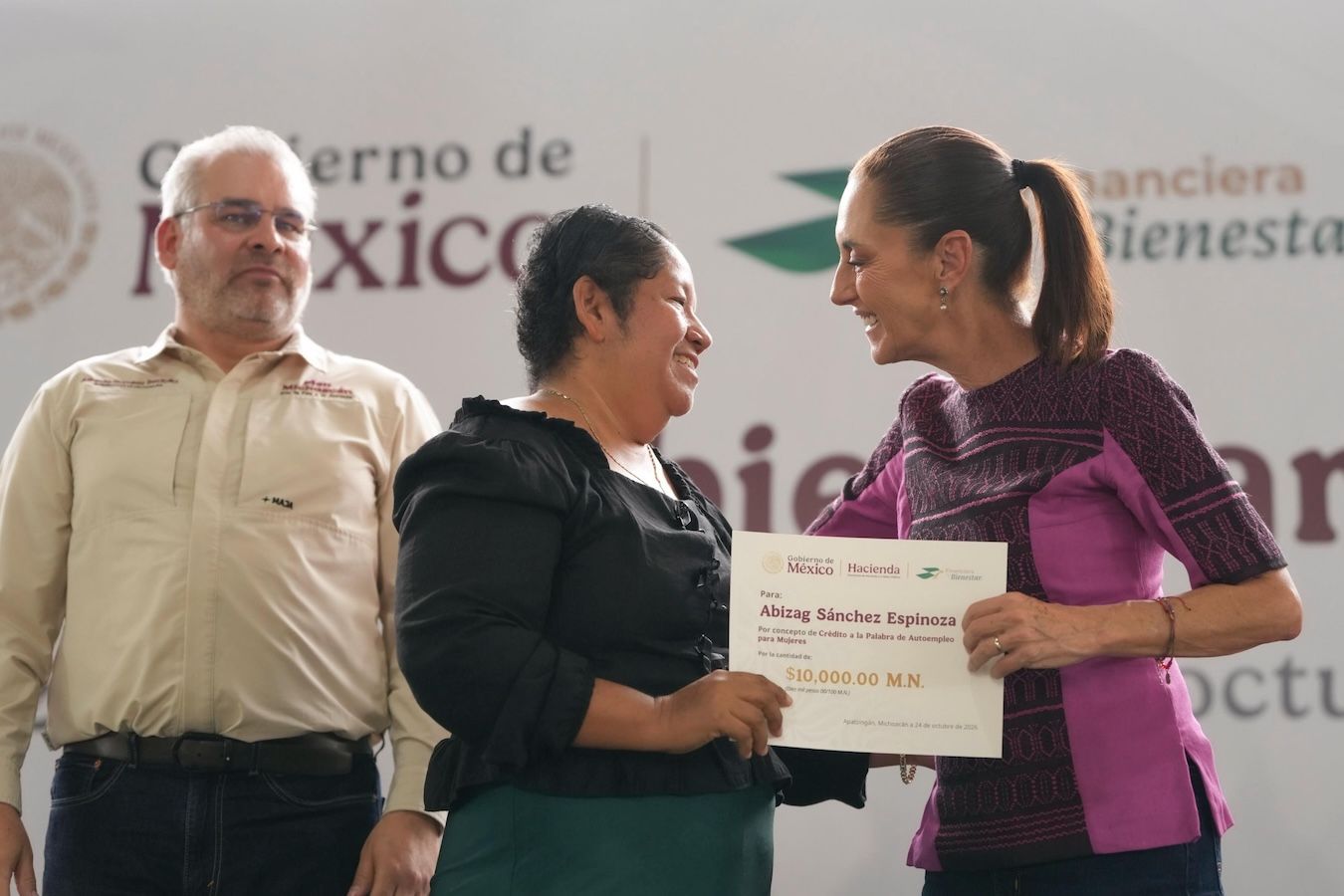 Sheinbaum cumple meta de 56 mil 500 créditos para mujeres emprendedoras - Contacto Hoy